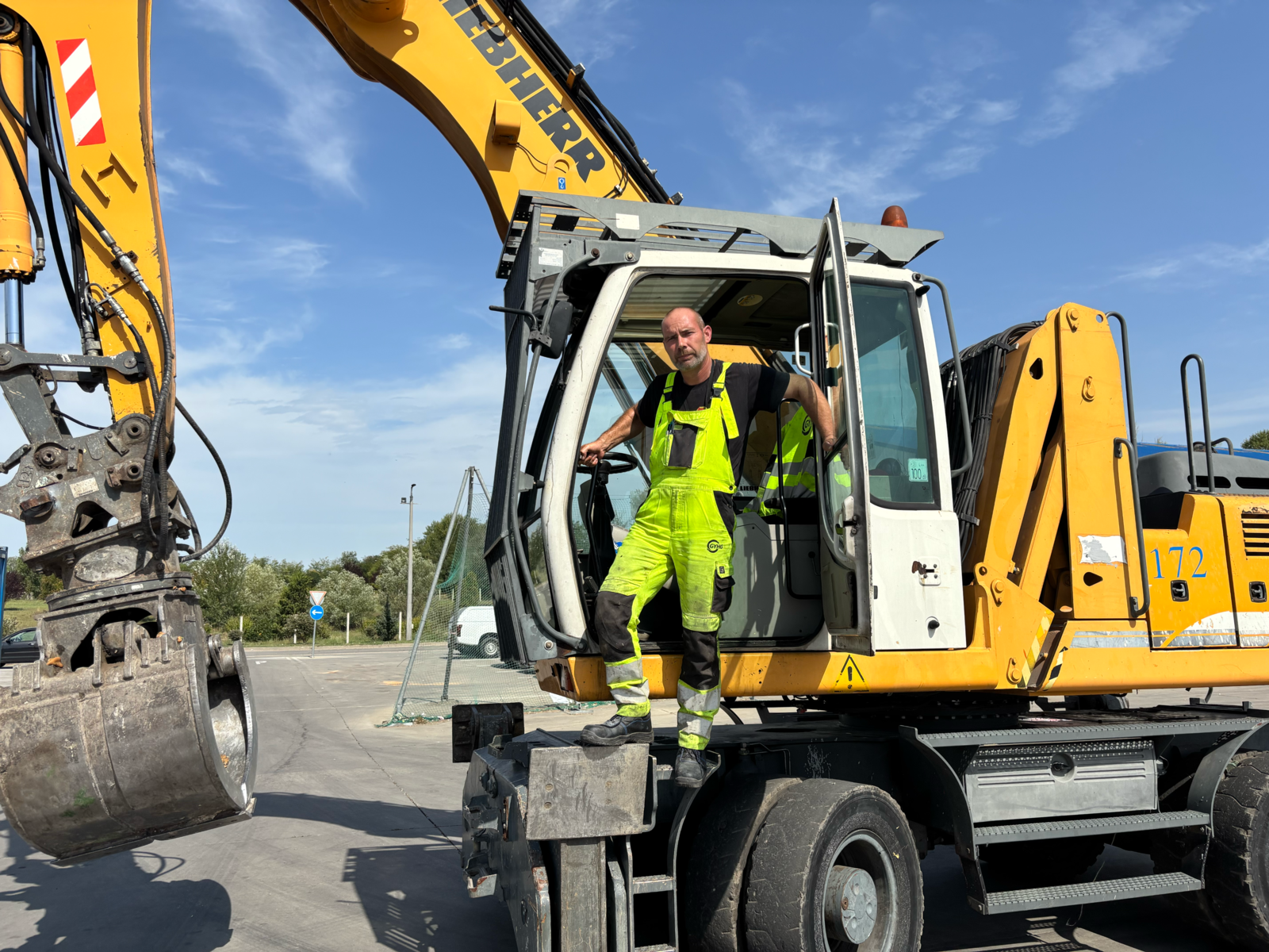 Nehézgépkezelő munkás